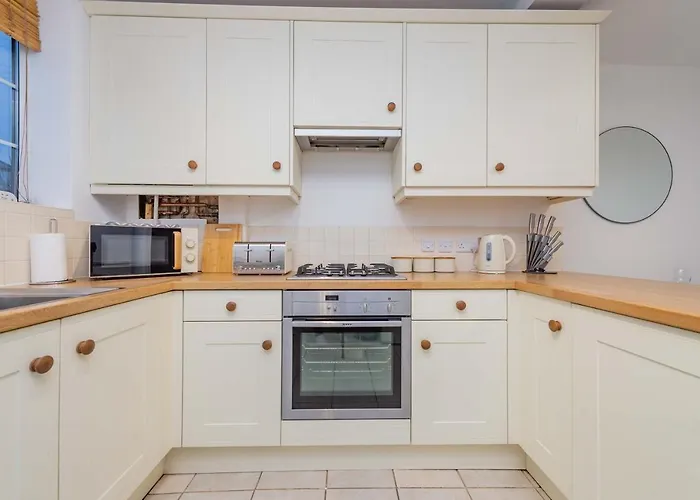 Hereford Road Shrewsbury Cottage